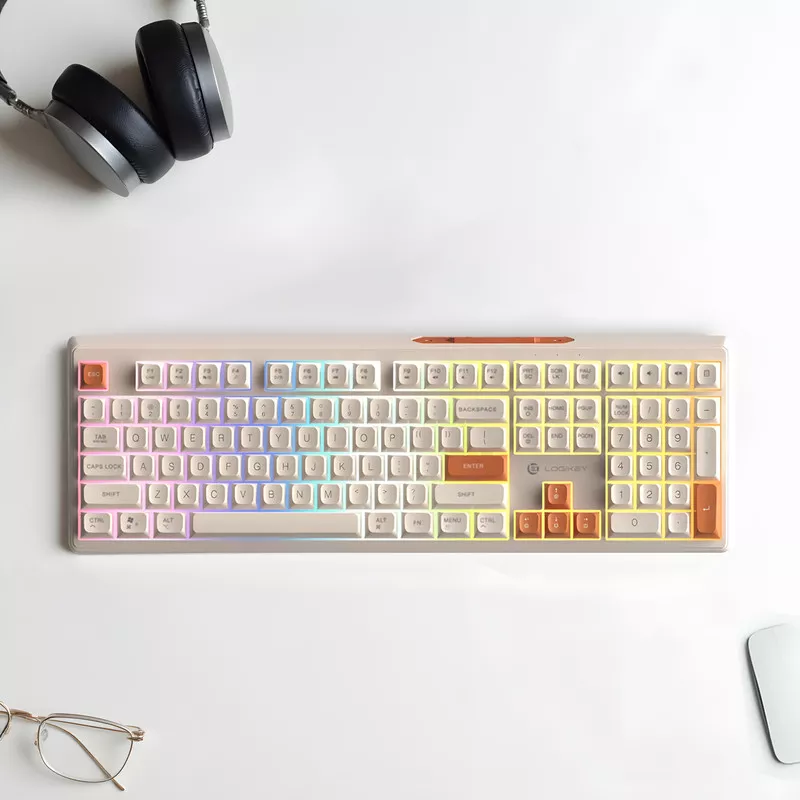 کیبورد سیم دار لاجیکی RGB K330C